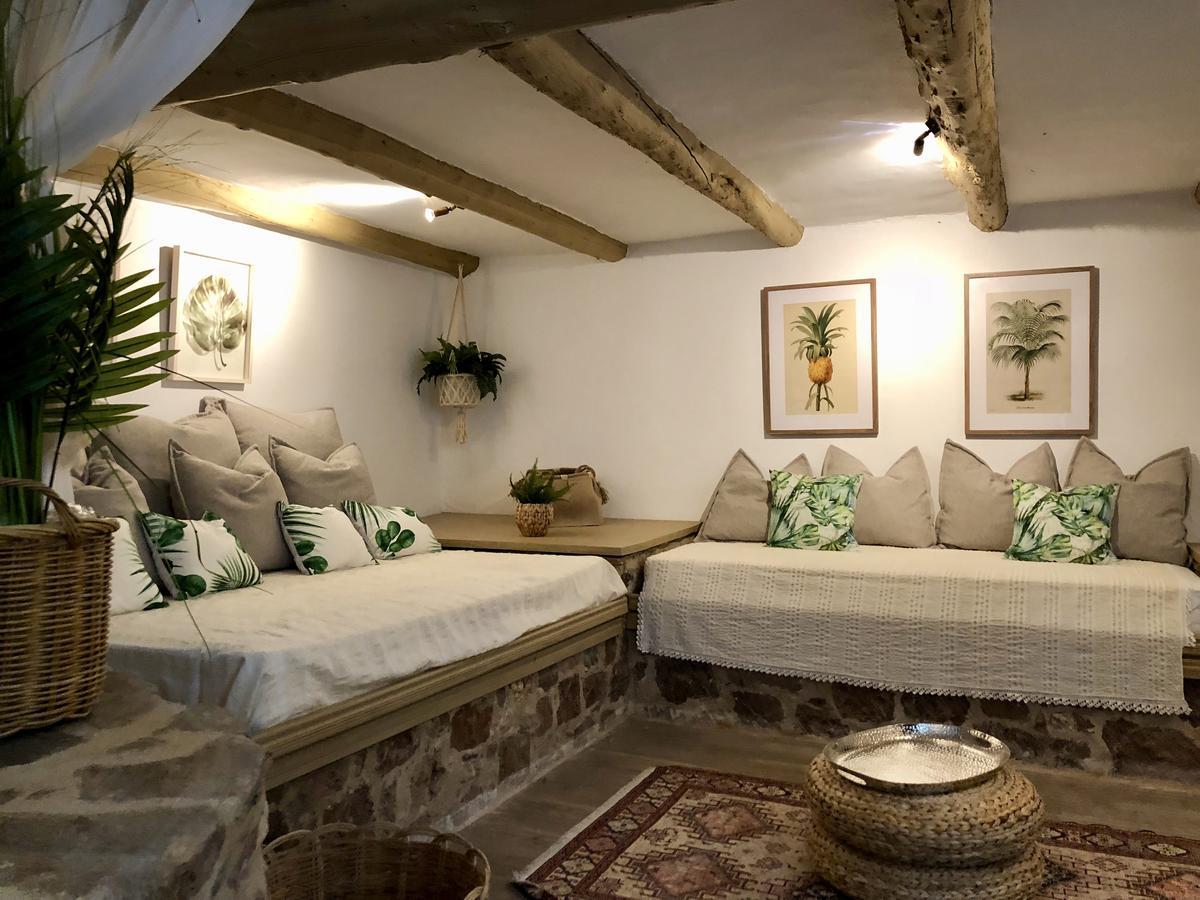 Villa Vager Mani Hotel Каламата Екстериор снимка