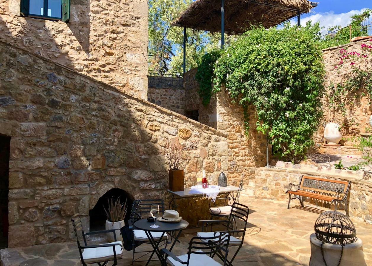 Villa Vager Mani Hotel Каламата Екстериор снимка